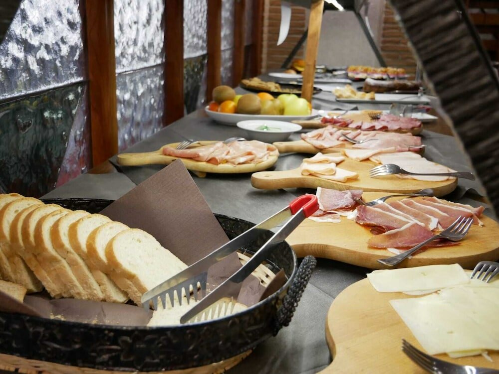 Фото Albergo Il Picchio