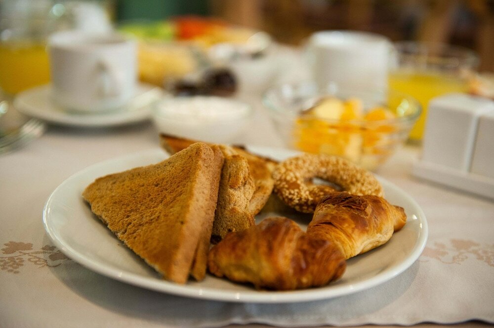 Фото Atlantis Boutique City Hotel