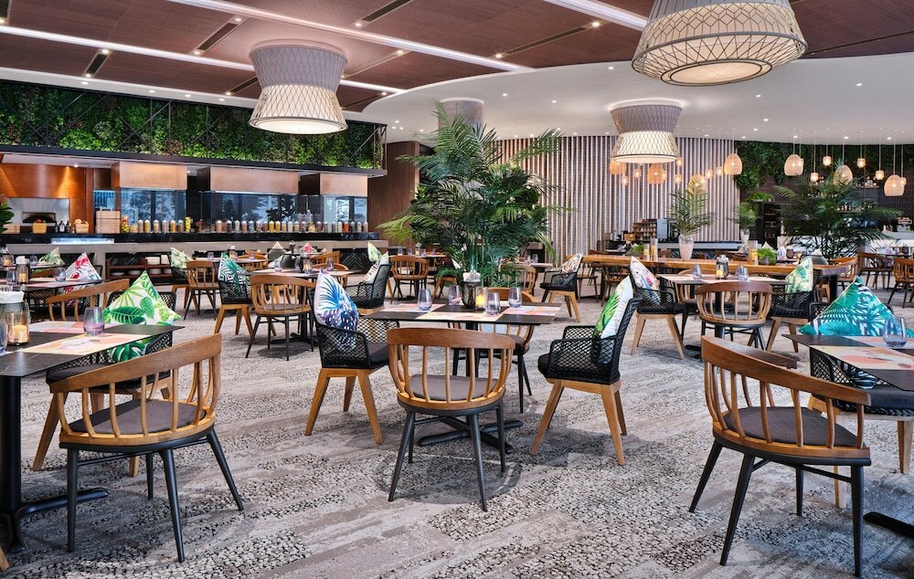 Фото Village Hotel Sentosa by Far East Hospitality