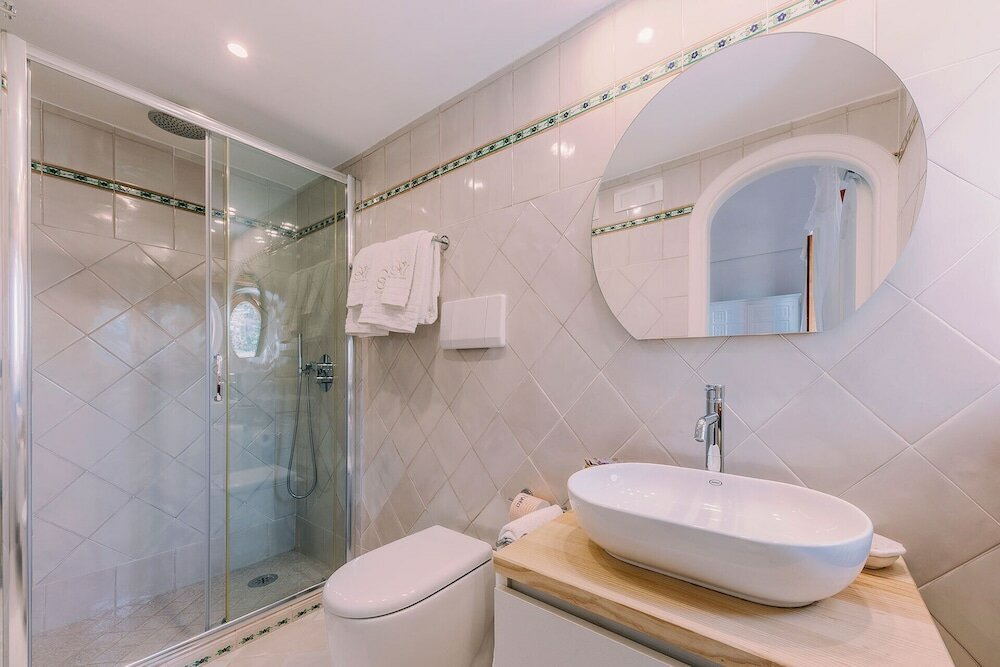 Фото Villa Mary Suites