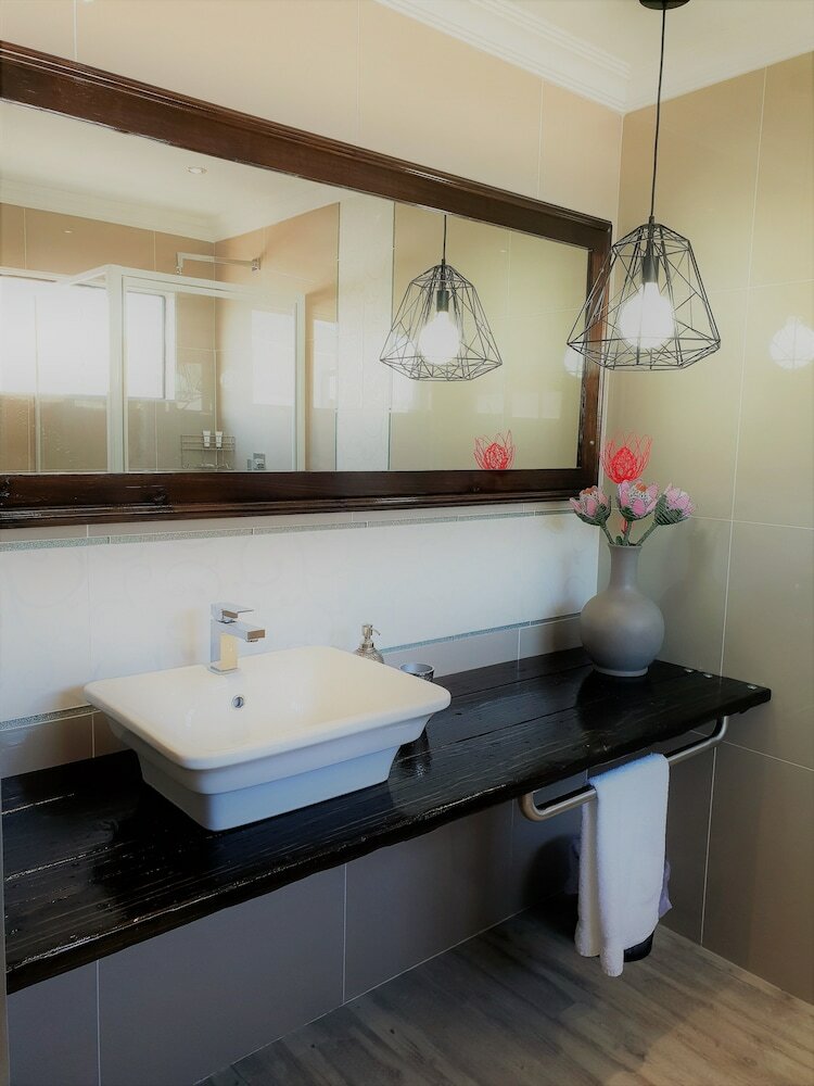 Фото Riverview Guesthouse