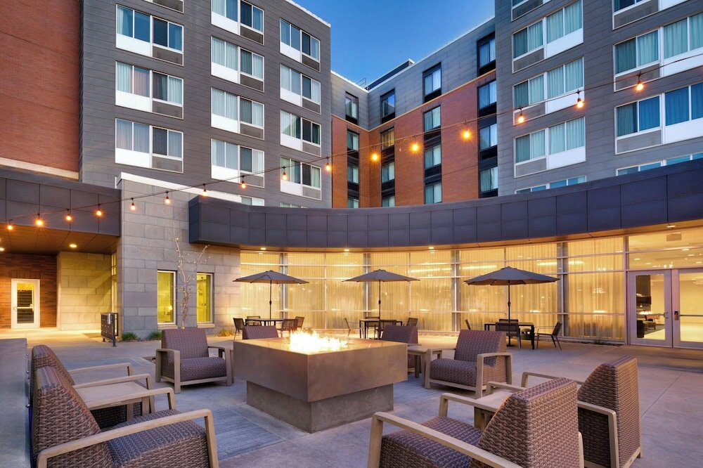 Фото Courtyard by Marriott Lincoln Downtown