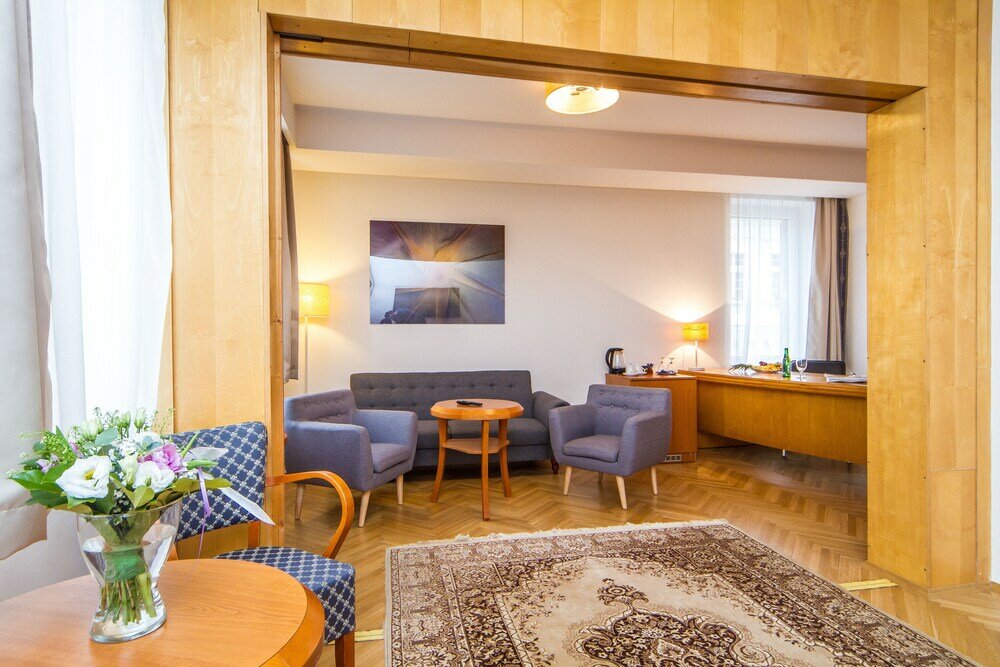 Фото Hotel Medinek Old Town