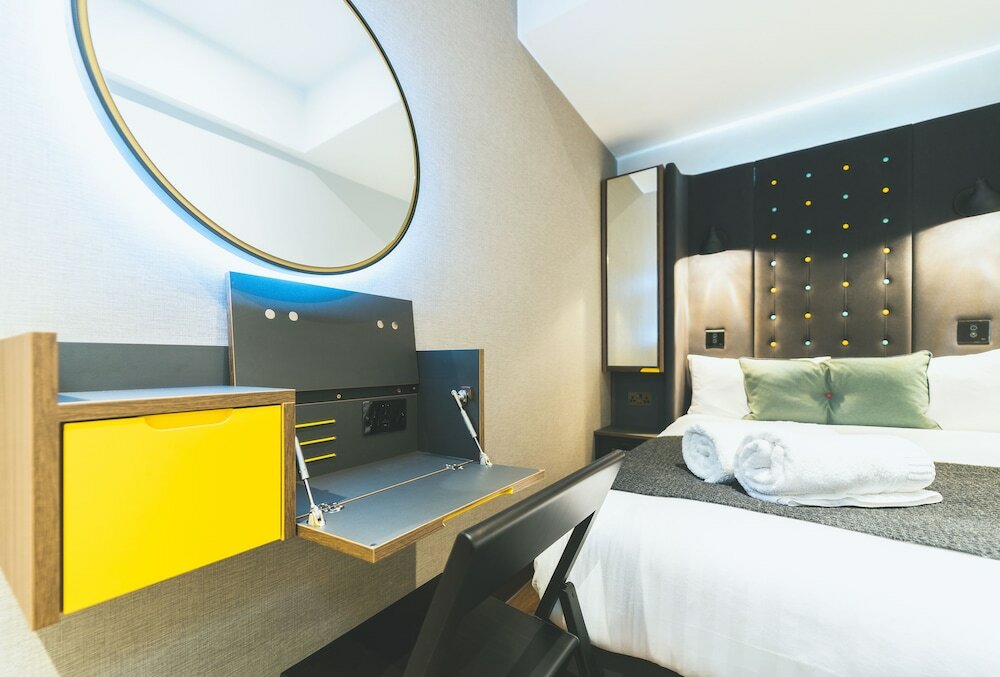 Фото Point A Hotel London Liverpool Street