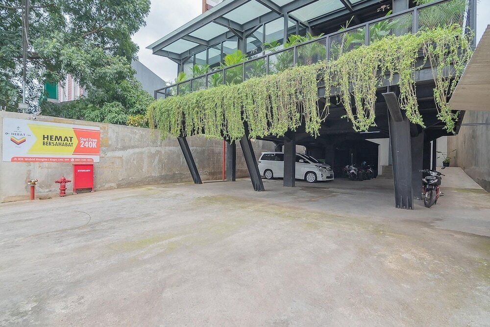 Фото RedDoorz Premium @ Hotel Hebat