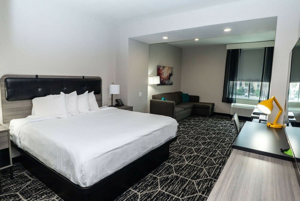 Фото La Quinta Inn & Suites by Wyndham Corpus Christi Southeast