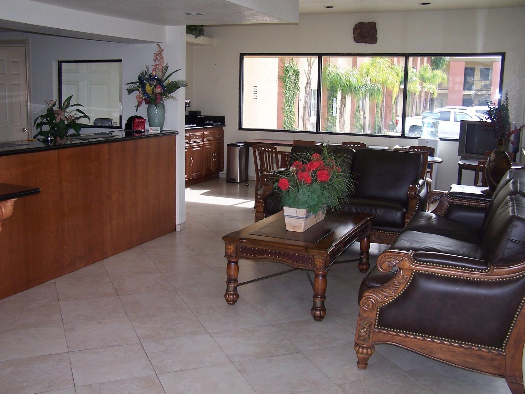 Фото American Inn & Suites