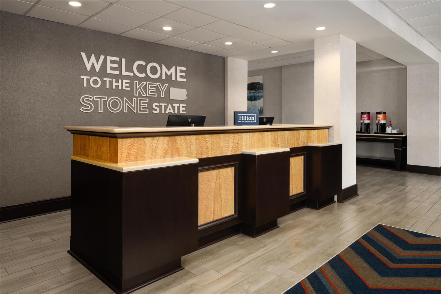 Фото Hampton Inn Chambersburg