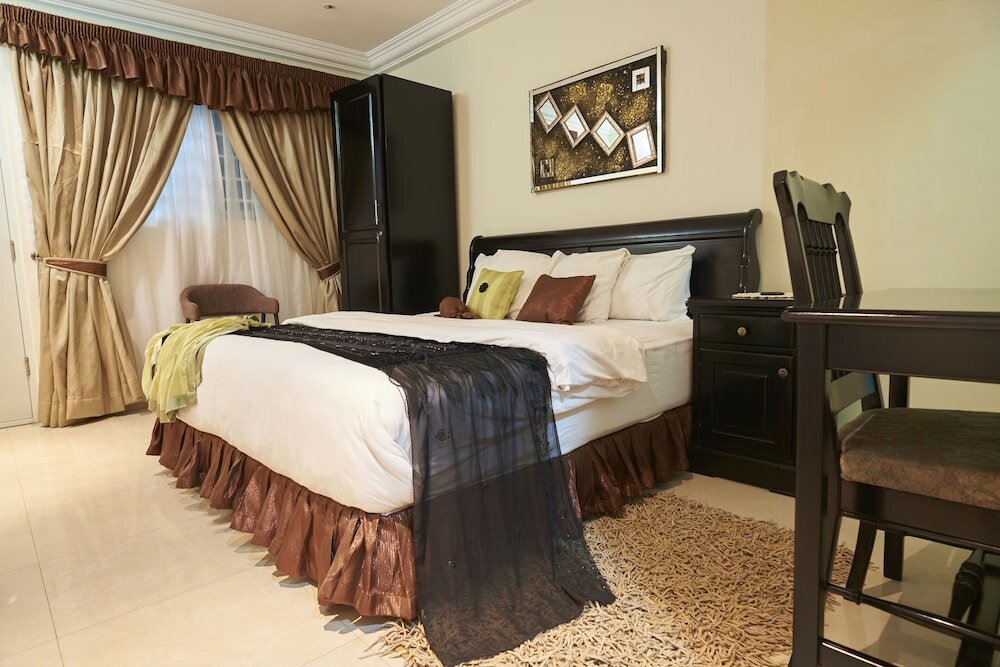 Фото The Ritzz Exclusive Guest House