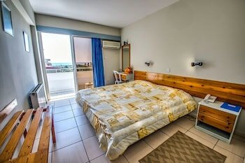 Фото San Remo Hotel