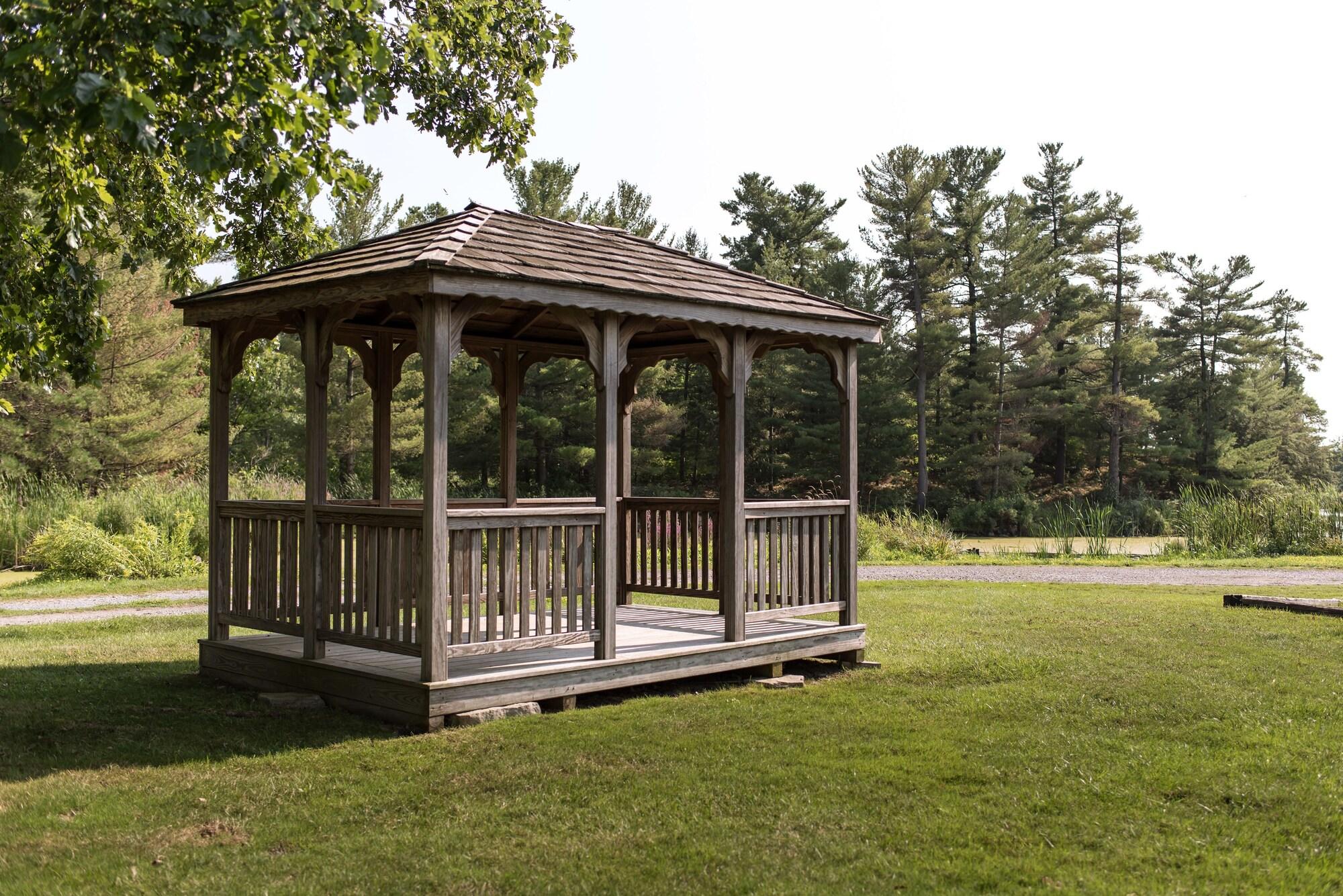 Фото Capt. 's Inn & Suites