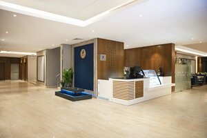 Гостиница Swiss Blue Hira