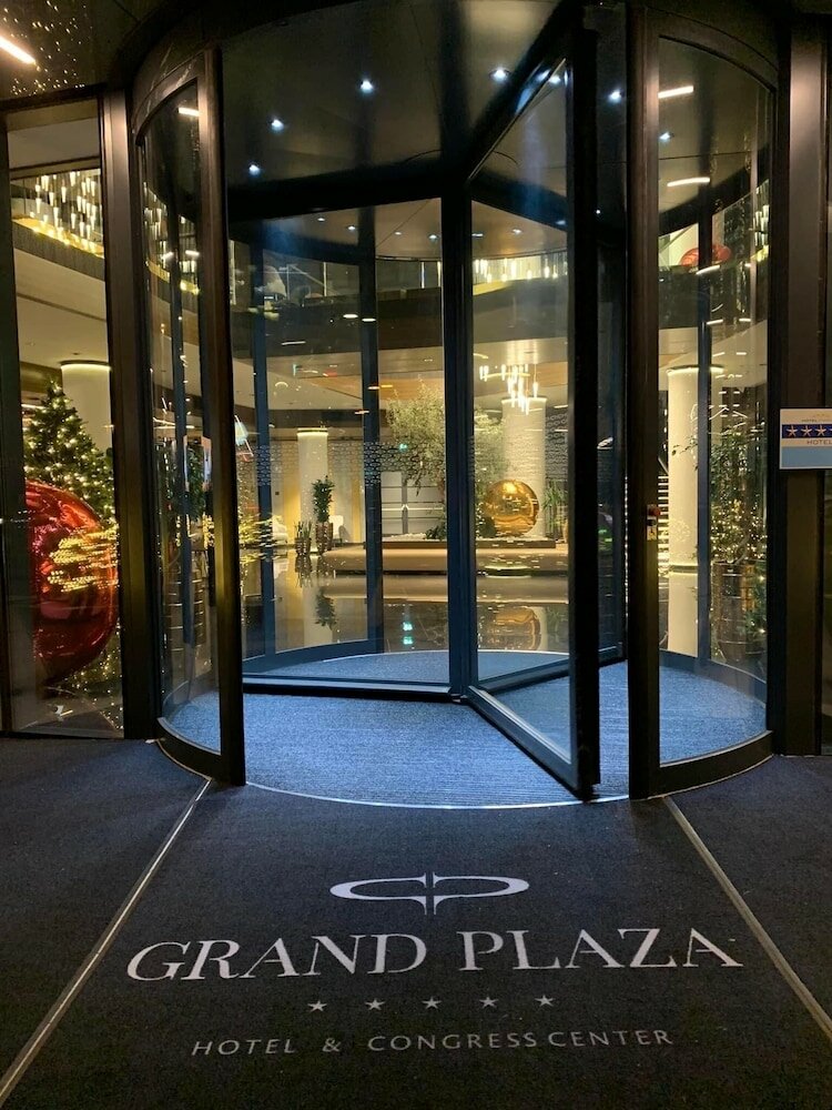 Фото Grand Plaza Hotel and Congress Centre