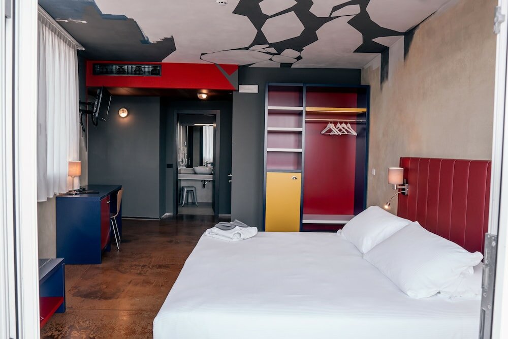 Фото K Modern Hotel