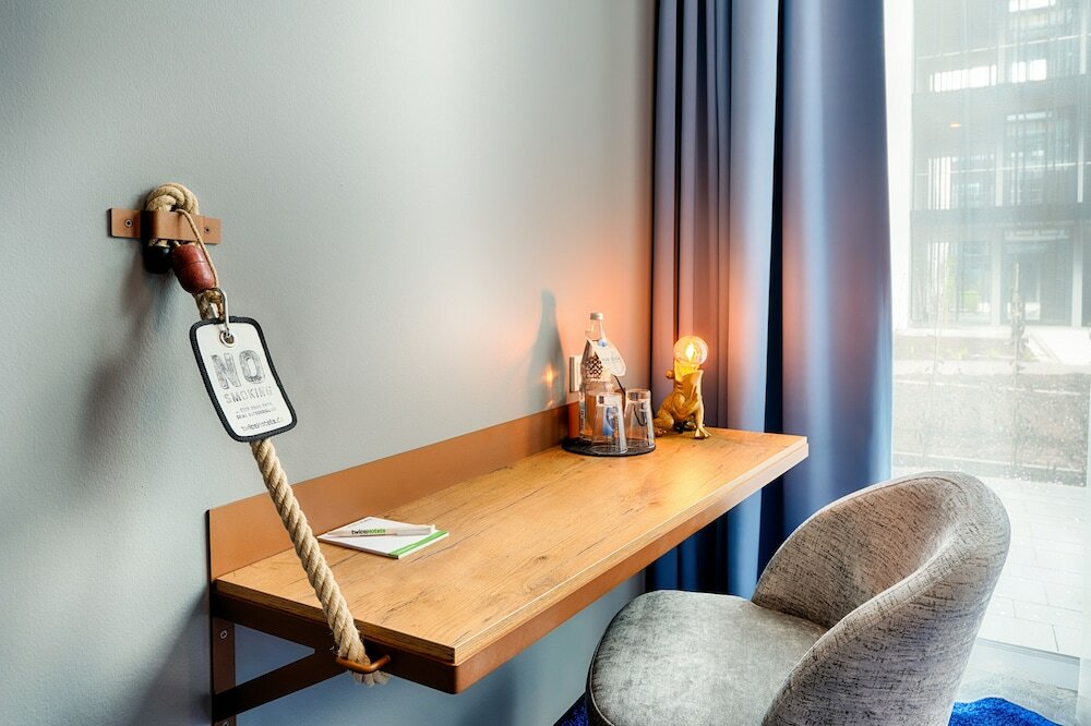 Фото 99790630202