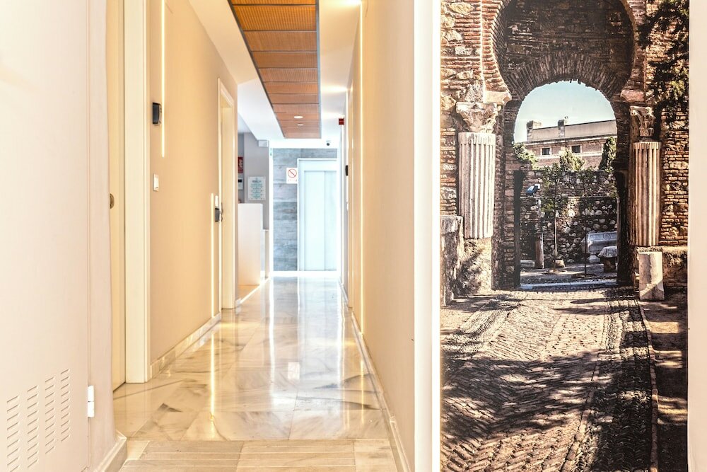 Фото Malaga Rivas 34 Suites Homes