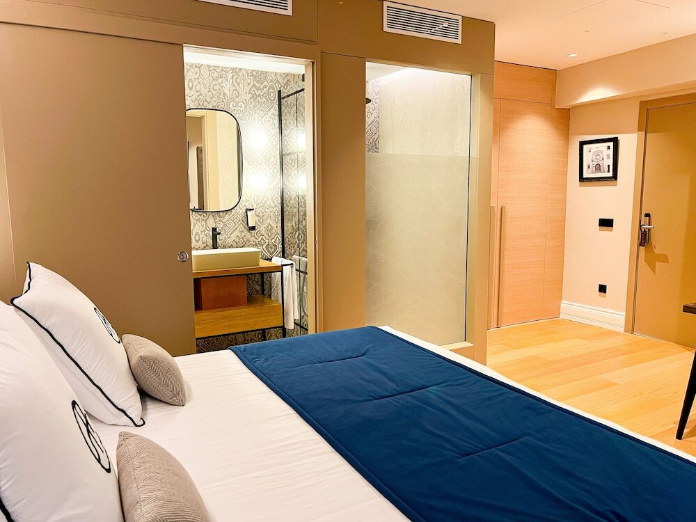 Фото Boutique Hotel Cordial Plaza Mayor de Santa Ana