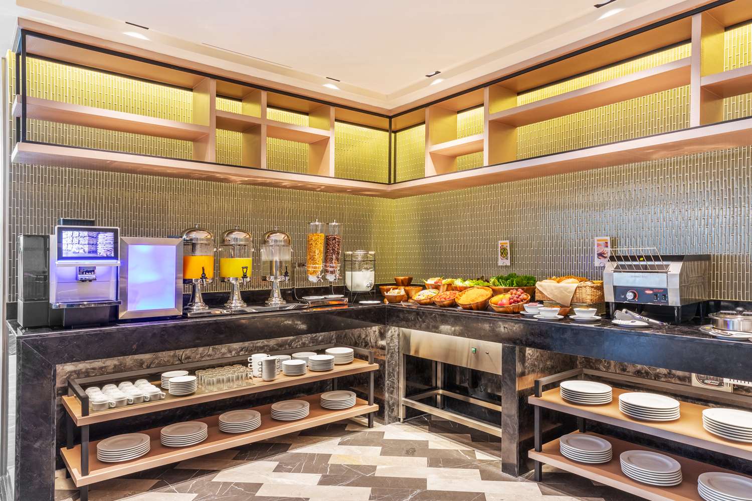 Фото Best Western Click Sathorn 11 Bangkok