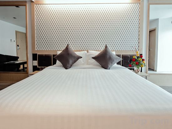 Фото Three Sukhumvit Hotel