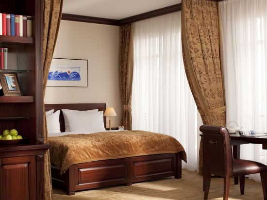 Фото Yachthafenresidenz Hohe Düne