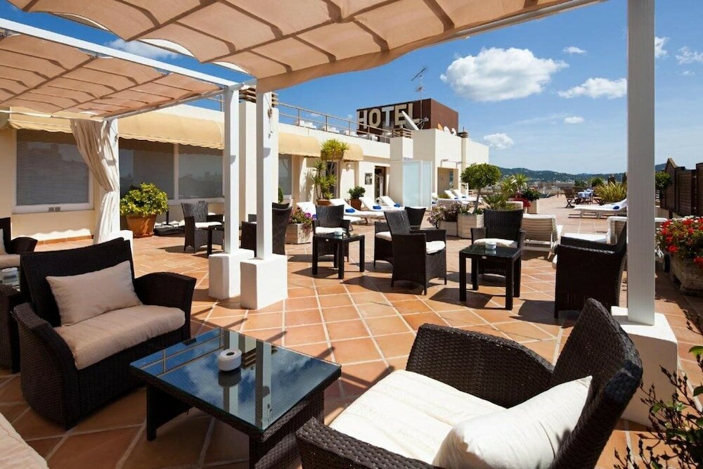 Фото Hotel Royal Plaza