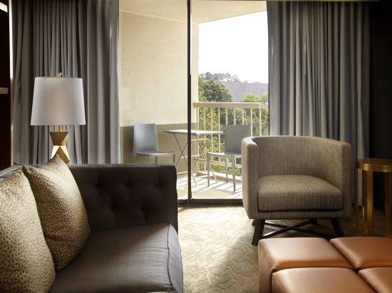 Фото Raleigh Marriott Crabtree Valley