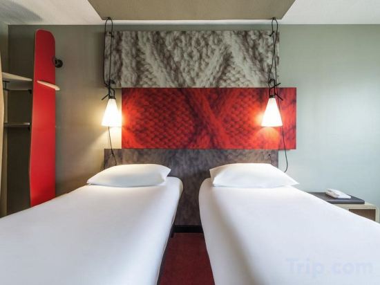 Фото ibis Zurich Messe Airport