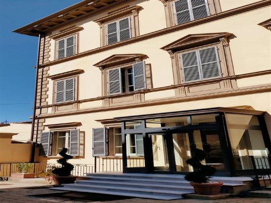 Фото Hotel Embassy