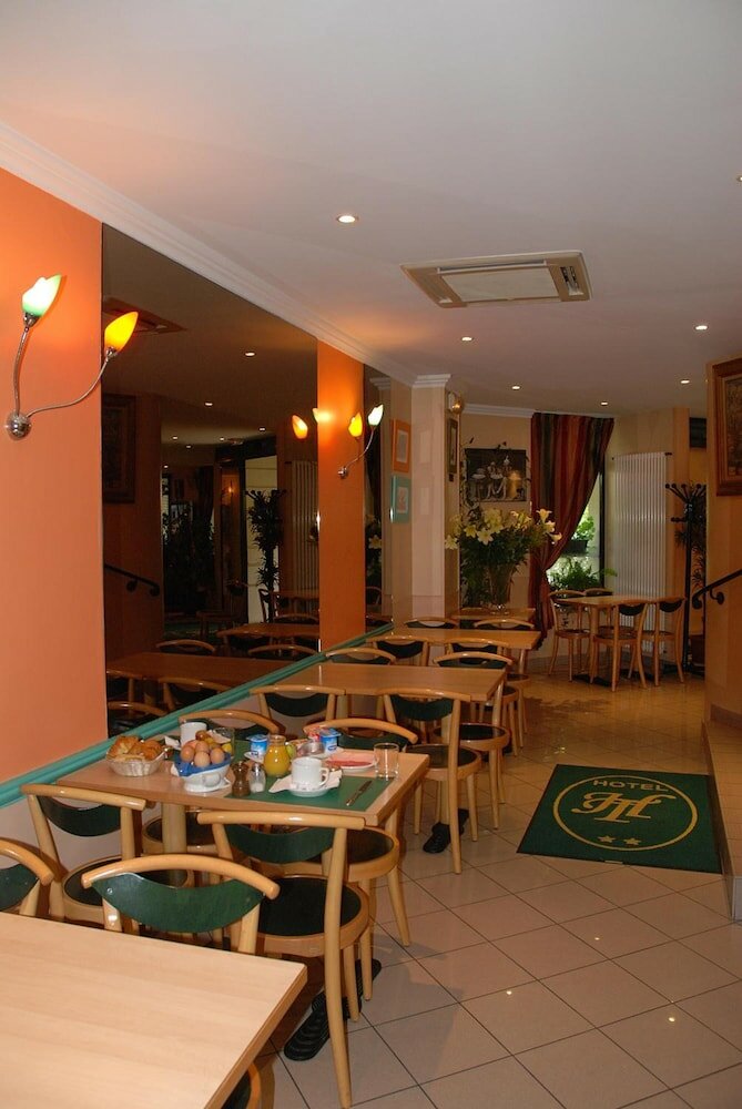 Фото Hotel Transcontinental