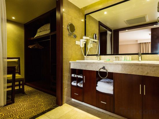 Фото Huatian Chinagora Hotel