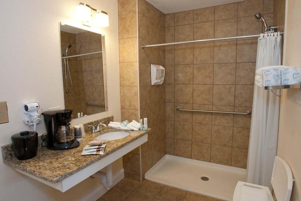 Фото Southern Oaks Inn