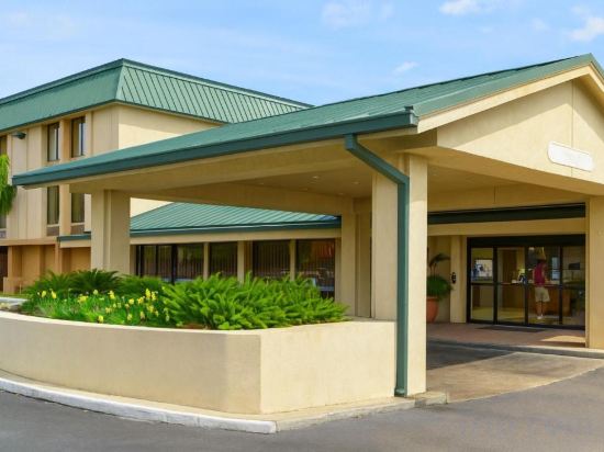 Фото Courtyard by Marriott Houston Brookhollow