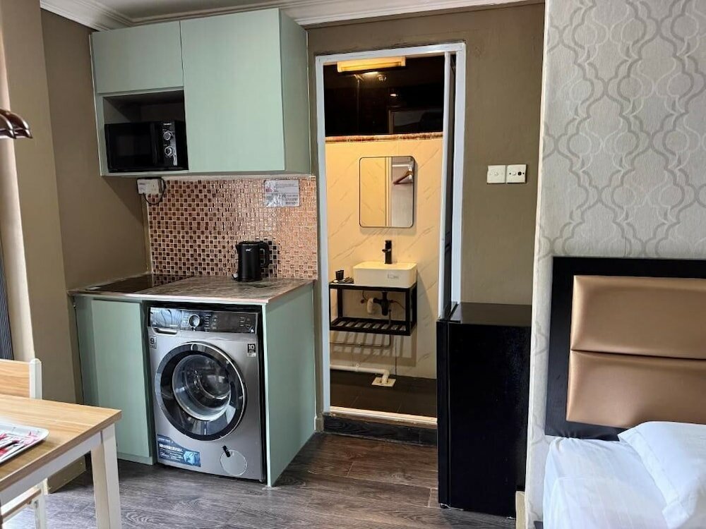 Фото Hotel Jjh Aliwal