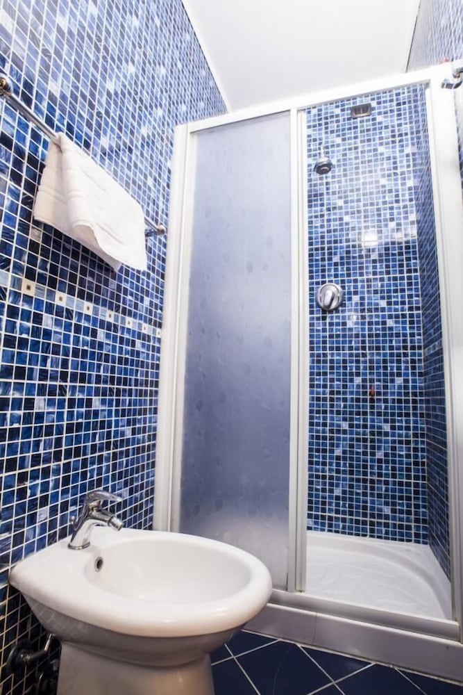 Фото Hotel Fiorella Milano