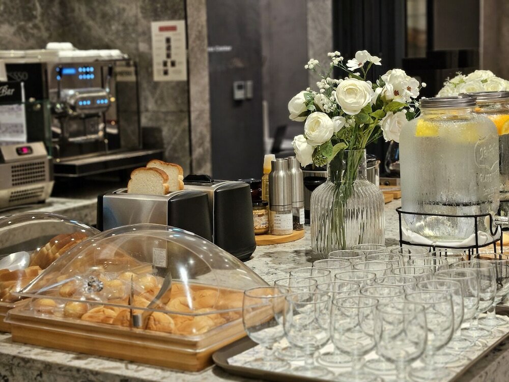 Фото Hotel In 9 Gangnam 