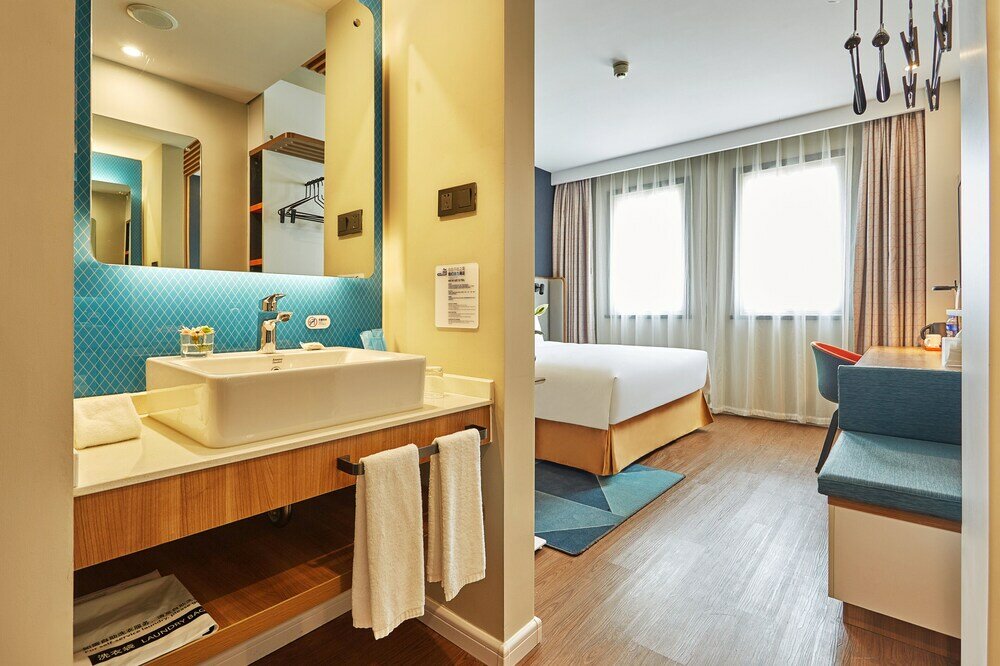 Фото Holiday Inn Express Nanjing Xuanwu Lake by IHG