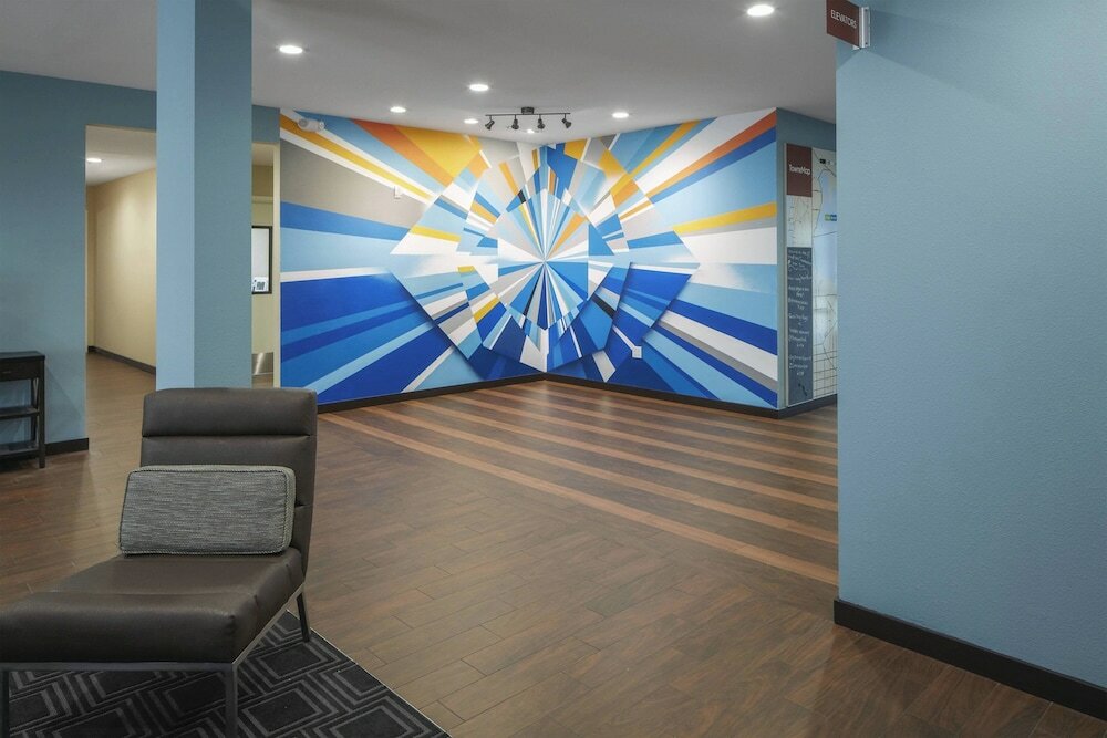 Фото TownePlace Suites by Marriott Tampa South