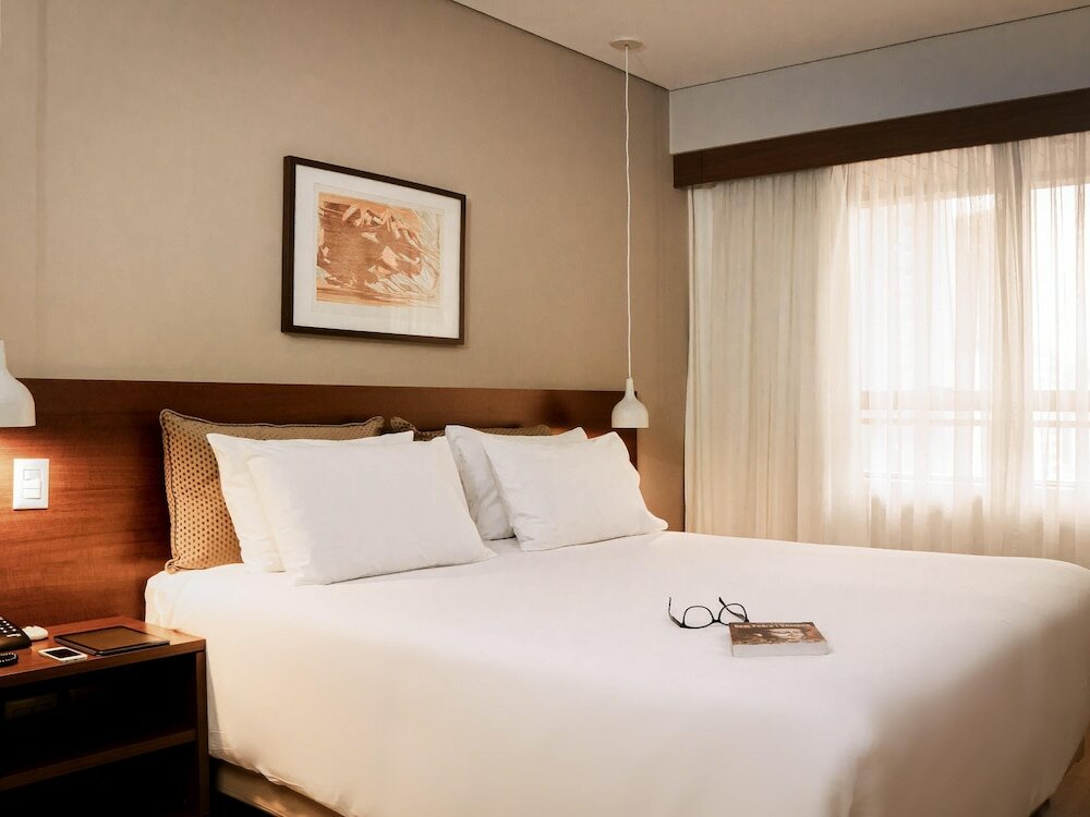 Фото Mercure Curitiba Golden Hotel