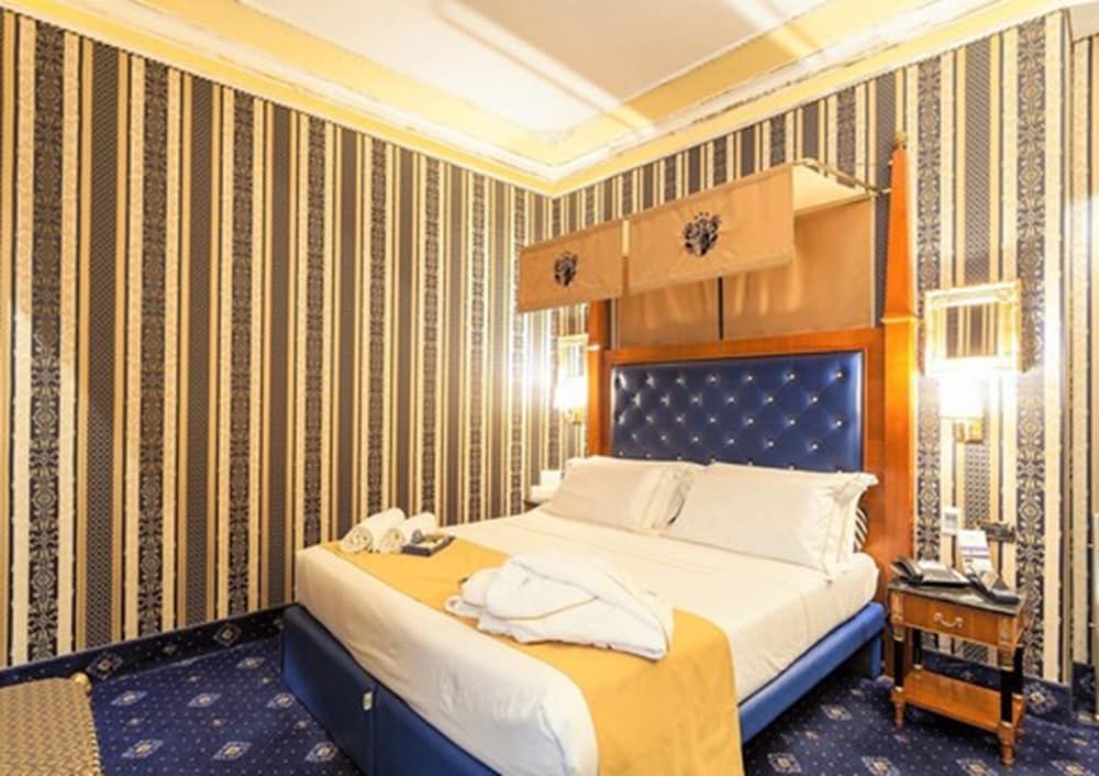 Фото Hotel Manfredi Suite in Rome