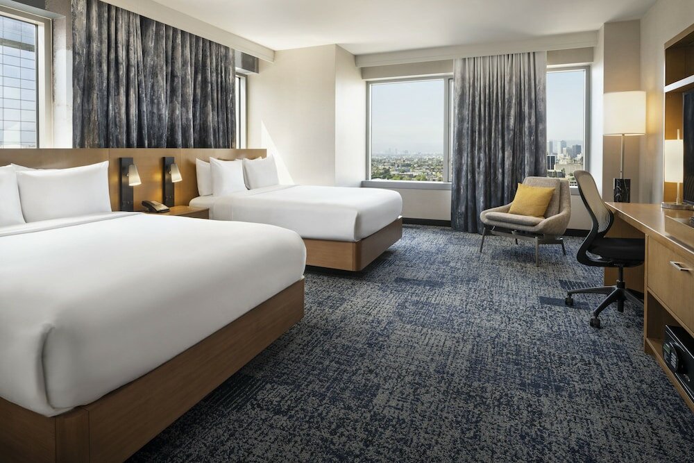 Фото Courtyard by Marriott Los Angeles L. A. Live