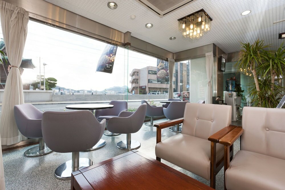 Фото Onomichi Royal Hotel
