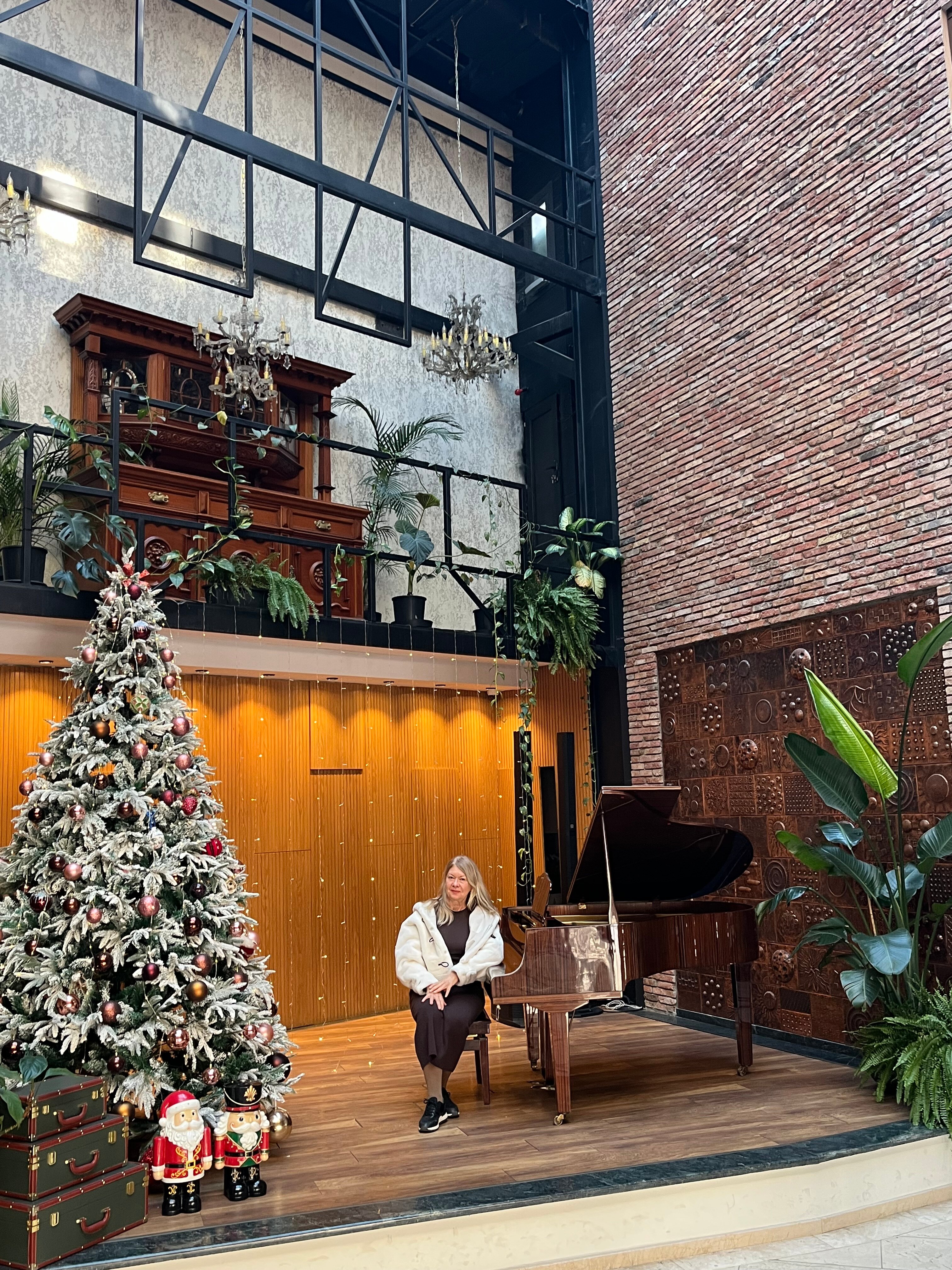 Фото Mukhrantubani Boutique Hotel