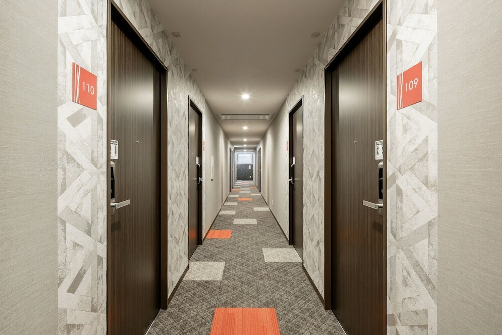 Фото M's Hotel Nijojo Oike