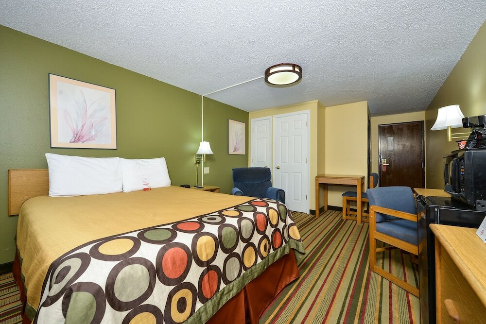 Фото Super 8 by Wyndham Minot Airport