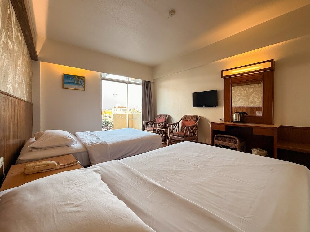 Фото Golden Beach Hotel Pattaya