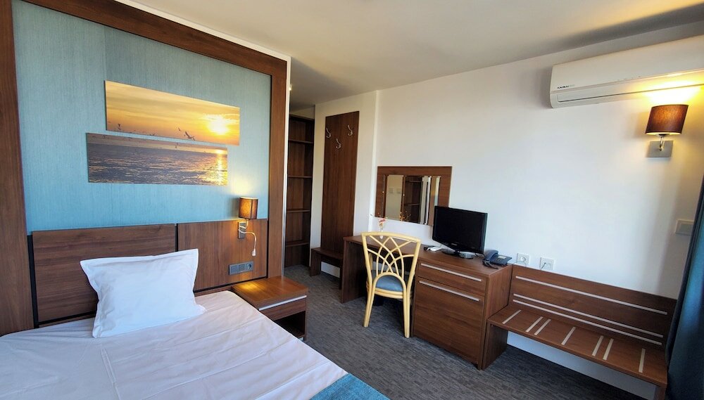 Фото Hotel Pomorie Sun