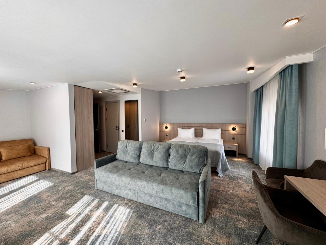 Фото Петровский