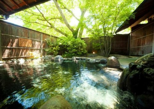 Гостиница Yufuin Kutsurogi no Yado Nanakawa в Префектуре Оита