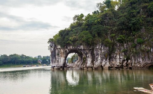 Гостиница Guilin Cyan Box Hostel в Гуйлине