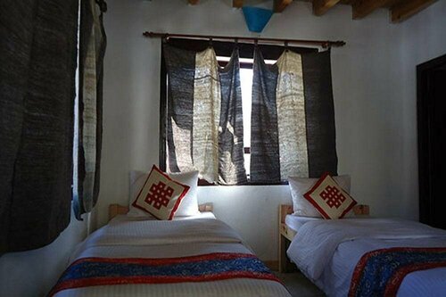 Гостиница Red House Lodge в Дхаулагири